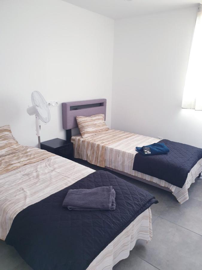 Big Flat Sea Vieuw 95 M2 5 Rooms Near Airport 5 Min Train 3 Min And Tram On Site, Beach 7 Min, 2 Showers And 2 Toilets , Neuf Grand Appartement 95 M2 5 Chambres Proche Aeroport 5 Min Train 3 Min Et Tramway Sur Place, Plage 7 Min 2 Douches Et 2 Wc Vue Niza Exterior foto