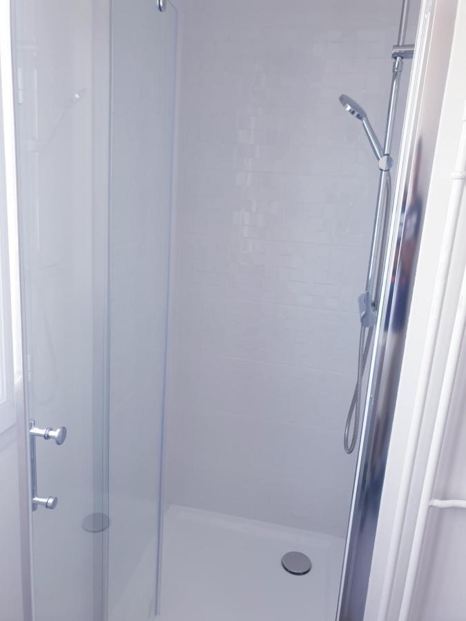 Big Flat Sea Vieuw 95 M2 5 Rooms Near Airport 5 Min Train 3 Min And Tram On Site, Beach 7 Min, 2 Showers And 2 Toilets , Neuf Grand Appartement 95 M2 5 Chambres Proche Aeroport 5 Min Train 3 Min Et Tramway Sur Place, Plage 7 Min 2 Douches Et 2 Wc Vue Niza Exterior foto
