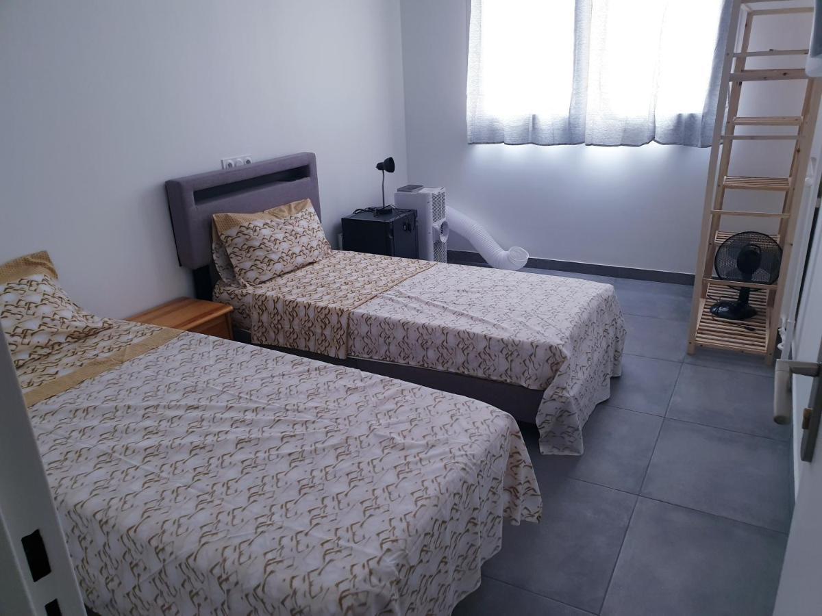 Big Flat Sea Vieuw 95 M2 5 Rooms Near Airport 5 Min Train 3 Min And Tram On Site, Beach 7 Min, 2 Showers And 2 Toilets , Neuf Grand Appartement 95 M2 5 Chambres Proche Aeroport 5 Min Train 3 Min Et Tramway Sur Place, Plage 7 Min 2 Douches Et 2 Wc Vue Niza Exterior foto