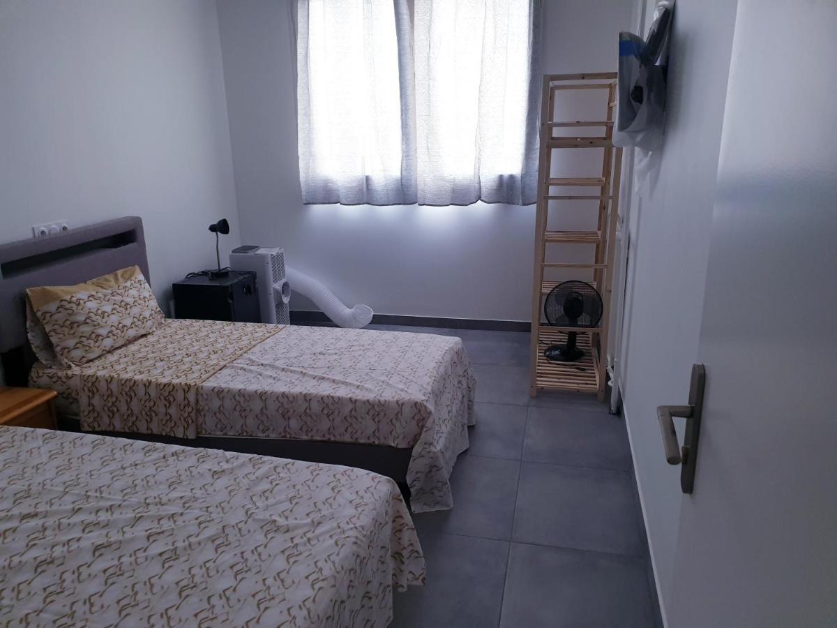 Big Flat Sea Vieuw 95 M2 5 Rooms Near Airport 5 Min Train 3 Min And Tram On Site, Beach 7 Min, 2 Showers And 2 Toilets , Neuf Grand Appartement 95 M2 5 Chambres Proche Aeroport 5 Min Train 3 Min Et Tramway Sur Place, Plage 7 Min 2 Douches Et 2 Wc Vue Niza Exterior foto